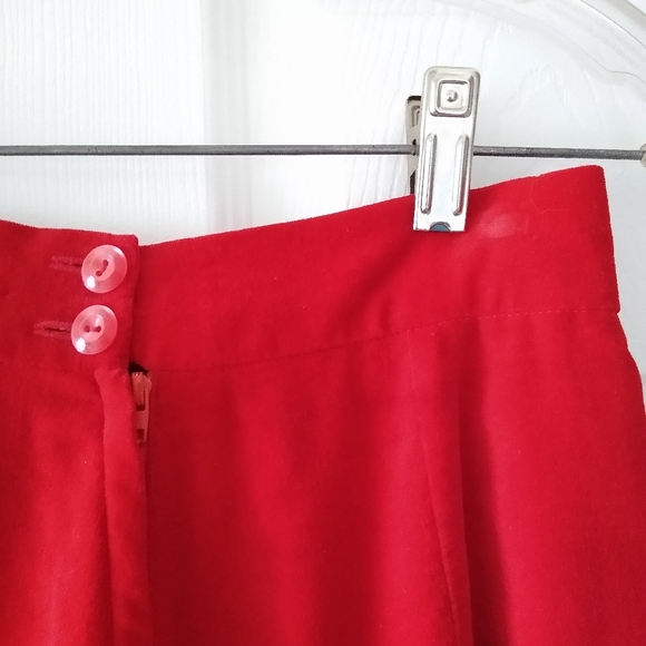 2/$30 - Vintage/Retro Velvet Skirt - Picture 5 of 8